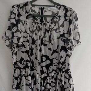 Calvin Klein Chiffon Flutter Black/White Floral Midi Dress Size 16 $40.00  NWT